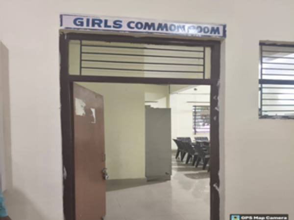 GirlsCommonRoom